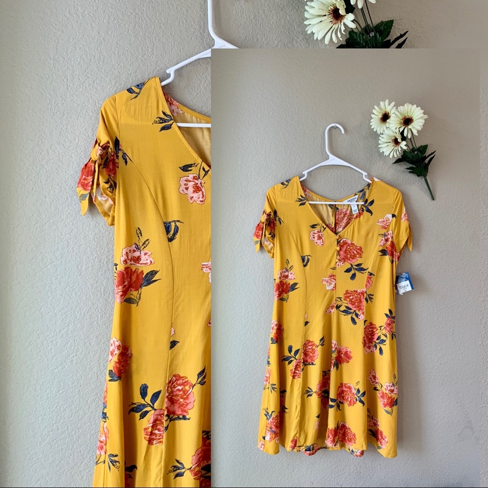 Arizona NWT A-Line Yellow Floral Short Dress